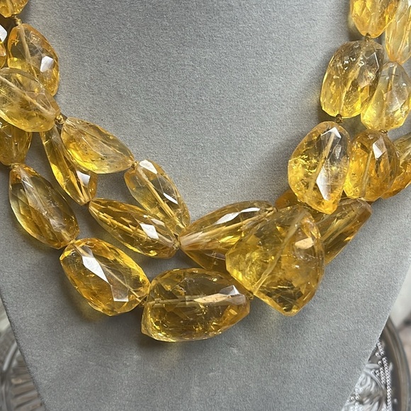REBECCA COLLINS VINTAGE 3STRAND AMBER NECKLACE - Picture 2 of 13
